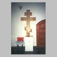 105-1107 piau 2000. Das Kreuz in der renovierten Tapiauer Kirche.jpg